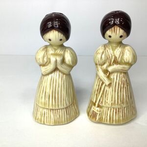Vintage Two Girls with Braids Praying Broom House Work Salt‎ Pepper Shakers
